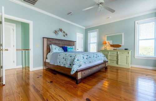 Centennial Coast Cottage - with Heated pool - Foto 16