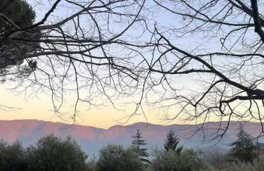 Hillside semi-detached villa with panoramic views - Foto 23