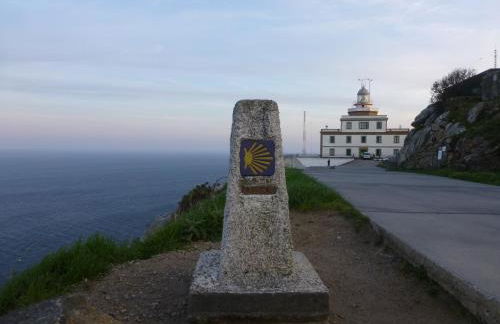 Muros sobre el puerto - Photo 44