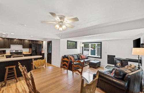 4-Bedroom Downtown Main St , great location! - Foto 9