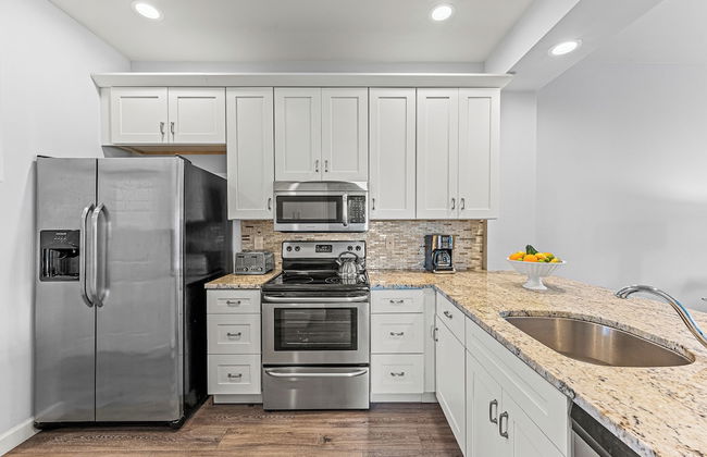 Solterra Vacation Rental: Luxury 3-BR Condo with Lake & Golf Views. Access to Luxury Pool, Hot Tub, and Golf Courses at Lely Resort. Close to Naples Beaches, 5th Avenue S, and Marco Island - Foto 13