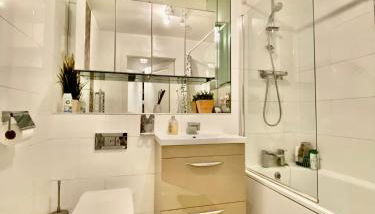 Charmingly cozy 2 beds apartment - Foto 4, Shower
