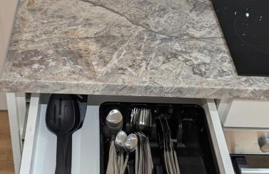 Newly Furnished Guest House Near City Centre - Foto 9