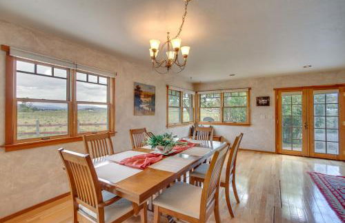 Montrose Family Home with Yard and Fruit Trees! - Foto 3