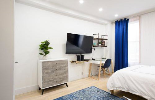 1597-12 NEW Studio Prime UES WD in unit - Photo 3