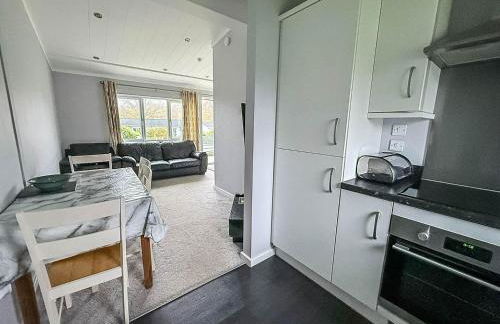 Charming Chalet On A Fantastic Holiday Park In Lowestoft Ref 12077B - Foto 13