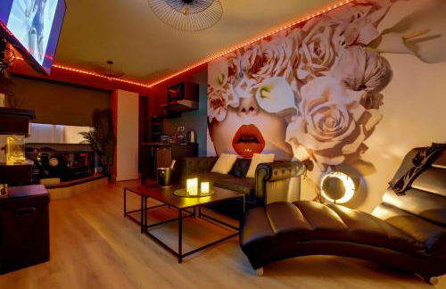 Love Room - Balnéo - Insolite- Détente - Foto 4