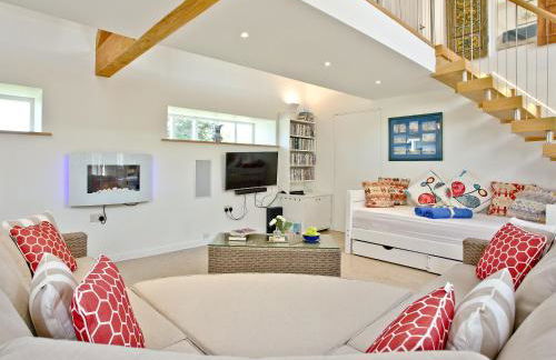 Antells Farm Barn - Photo 1