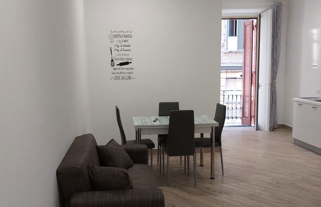 Dormire a Napoli Centro Holiday House - Foto 20