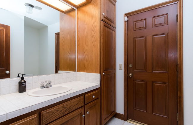 Cathedral by Avantstay Charming Secluded Estate w Sauna Pool Table Views of the Rolling Hills - Foto 30