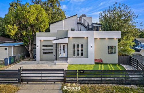 Sprawling Home w Rooftop Spot - Foto 1