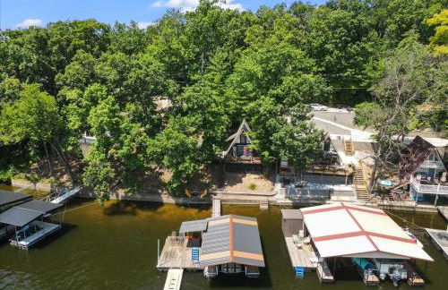 Pet Friendly A Frame w/ Private Dock & Great Lake Views - Foto 51