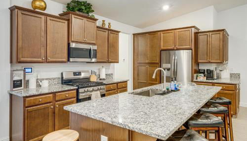 9 Mi to Dtwn Bakersfield Pet-Friendly Home - Foto 2