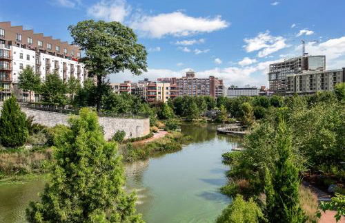 Luxury King Bed Suite - Pool - Gym - Parking - Foto 54