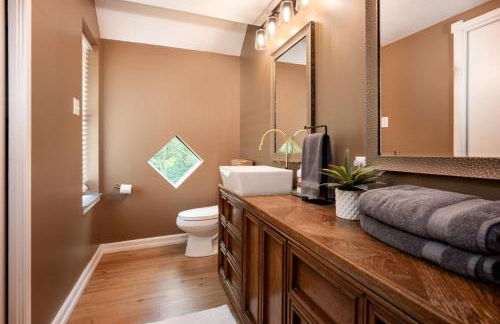 Downtown Bryan Treehouse Hot Tub and Peaceful Escape - Photo 43