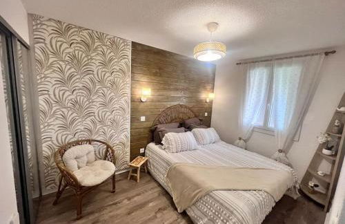 Bel appartement T2 refait à neuf avec piscine couverte de juin à fin septembre, près des stations de ski avec navette et draps et serviettes compris - Foto 1