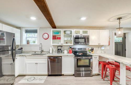 Modern Weaverville Apartment - Walk to Downtown! - Foto 11