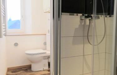 De 2 à 6 personnes - Le Street'Art - Sarrebourg Centre - Gare à 500m - A 20 minutes de Center Parc et Parc Animalier Sainte-Croix - Netflix - Wifi - Foto 11