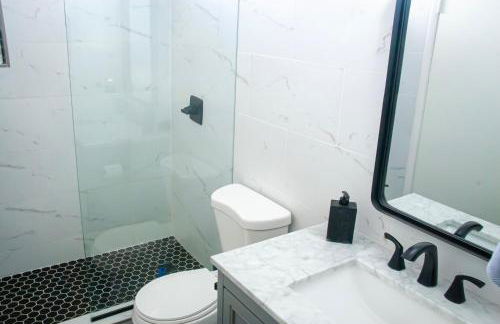 Large Pool & Patio Cozy Single Story Family House - Foto 47