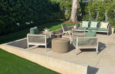Montecito-Chic Beachside Retreat - Photo 2