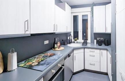 ALFA 4 Zimmer Apartment 8 Personen TV WIFI WM I 4BR 7Beds I 8 people I Kitchen l Bathroom - Foto 5