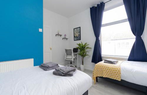 Open Mind Property - 4BR, 17 Guests & Free Parking - Foto 7