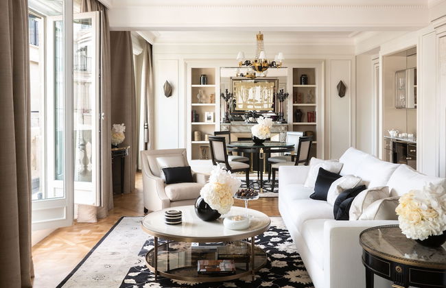 Four Seasons Hotel George V - Photo 20