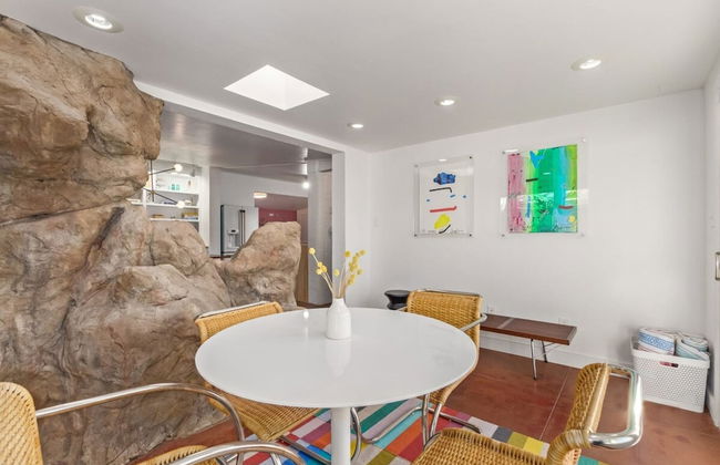 Northview Mid-century Escape Pool Firepit Bocce - Foto 14