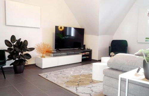 Modernes, zentrales Apartment in Troisdorf, Region Köln Bonn, 3 Etage, maximal für 4 Personen, Parkplatz & Netflix inklusive - Foto 4