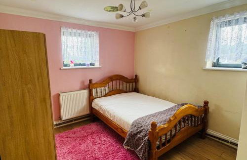 Charming 2 Bedroom Flat with Urban Views - Foto 16