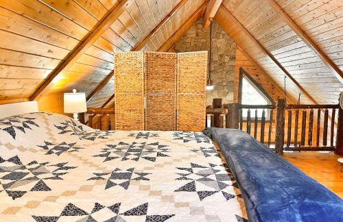 Adirondack Mountain Cabin with Hot Tub, Near Whiteface, Lake Placid, Fire Pit, Game Rm - Foto 22