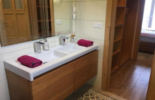 THE VIEW **** - Foto 13