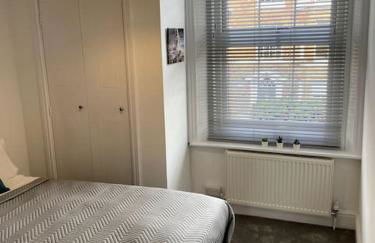 Priestley Apartments Apt 1 - Foto 8