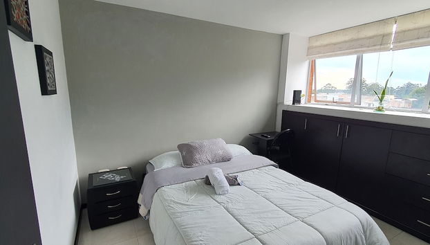 Modern Miravalle Apartment - Foto 2, Habitación