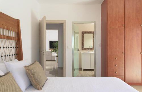 Jasmine Villa, with Heated Pool & Curated Design, By ThinkVilla - Foto 43