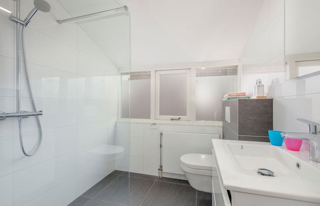 Villa in Arcen With Bath and Combi Microwave - Photo 7