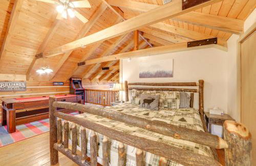 True Log Cabin with Game Room, Year-Round Views - Foto 22