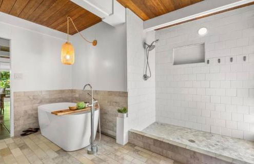 Stunning Lanikai Home just steps to the Ocean-Authentic Hawaiian Tropical Charm - Photo 23