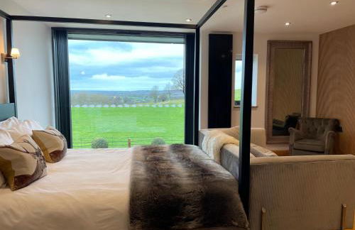 The Farmyard Adults Only - Foto 32