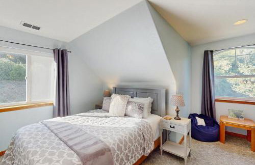 Logan's Landing - Photo 16