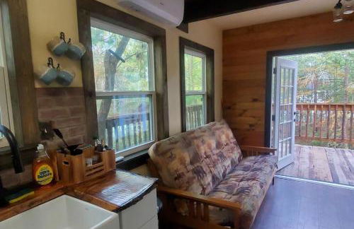 Waterfront Treehouse in a Magical Forest - Foto 10