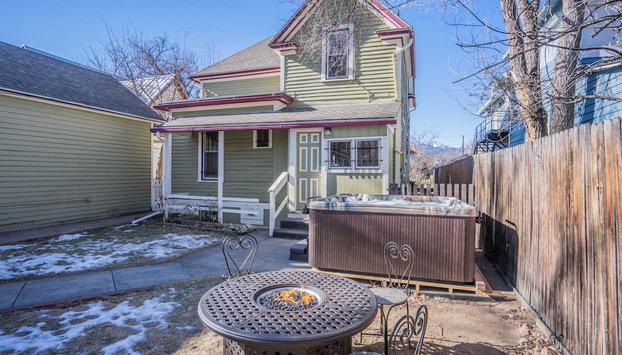 Victorian Charm With Hot Tub & Fire Pit Downtown - Foto 2, Imagen principal