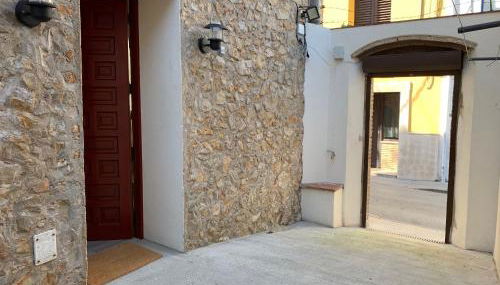 PINTOR MASSANET - Casa de piedra adaptada en LEscala - Foto 4