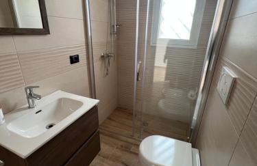 Salento Villa Cice, AC - WiFi - BBQ - attrezzatura da spiaggia - parcheggio privato sorvegliato, Due unità abitative indipendenti e giardino a due passi dal mare - Torre Ovo - Foto 47