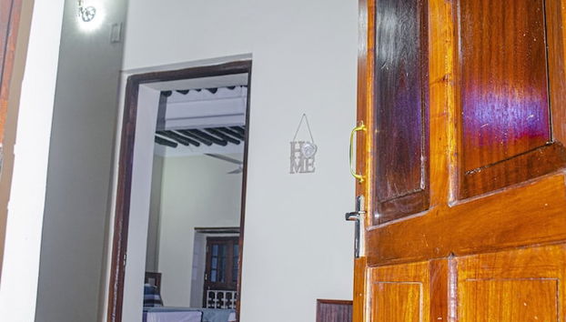 Entrada (vista interior)