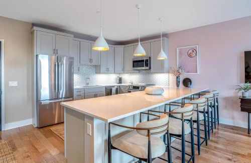 Outstanding Luxury Downtown Condo - Foto 2