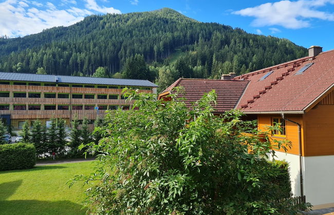 Beautiful Apartment With Balcony - Photo 17