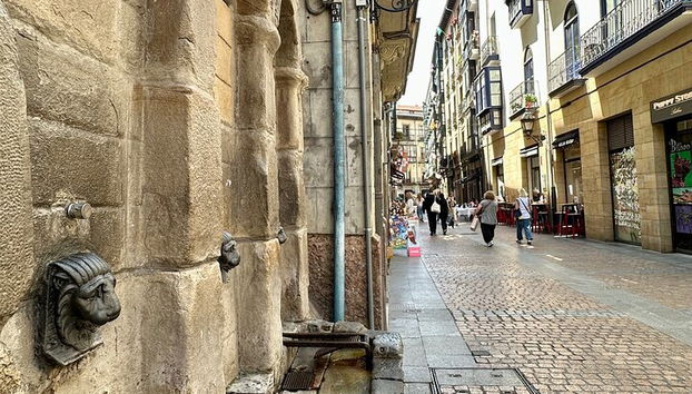 Excursión a pie de 2 horas por Bilbao Iconos y Safari fotográfico - Foto 5