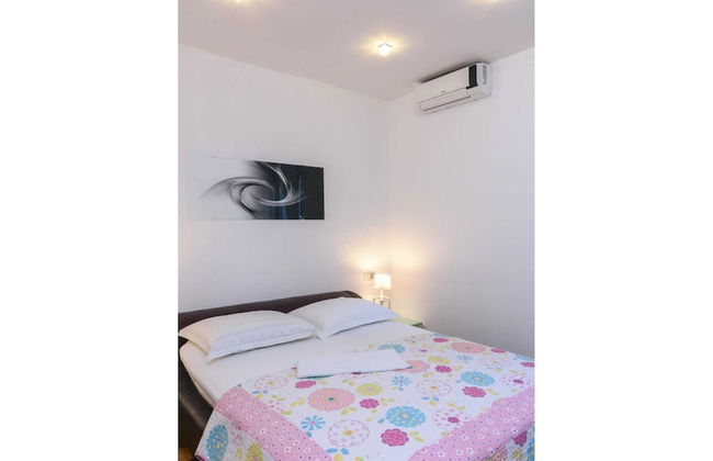 Modern Apartment in Arbanija with Hot Tub - Foto 4