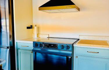 Ozran Cottage - a mid-century Lakefront getaway - Foto 11